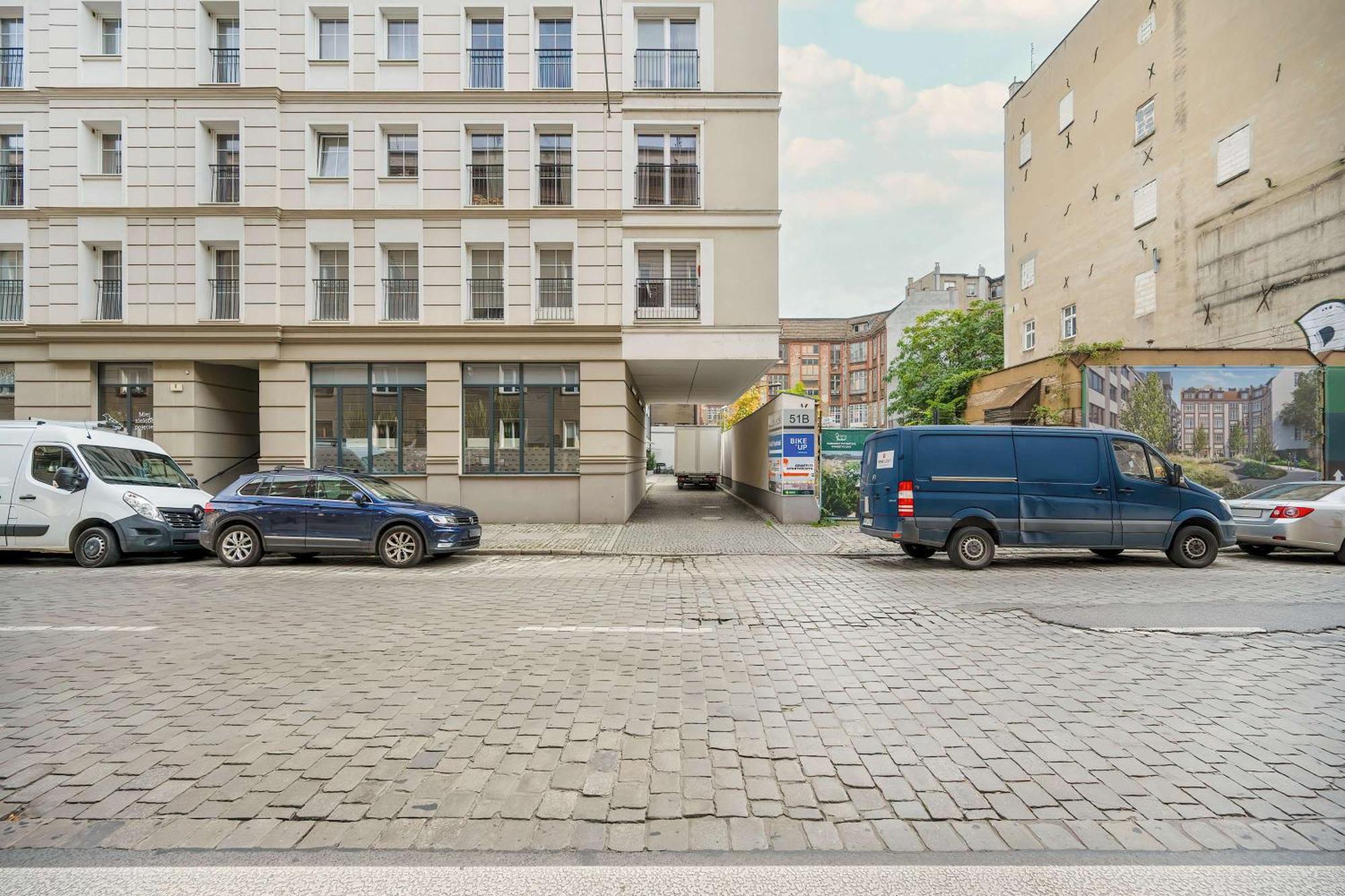 Modern Near Old Town By Renters